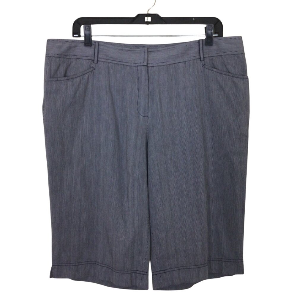 Lafayette 148 Shorts Women’s 14 Black White Pinstriped Striped Bermuda Walking
